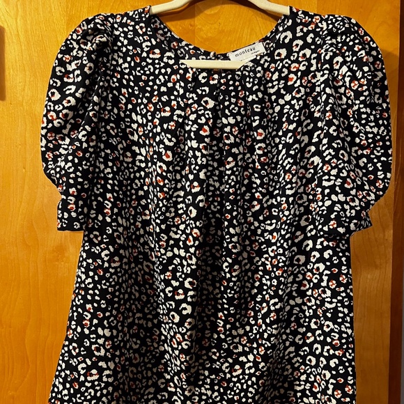 Monteau Tops - Short Sleeve Black with red and white detailed shirt